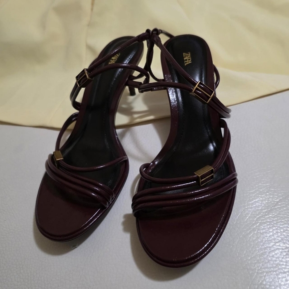 Zara Women's Burgundy Strappy Heels - Picture 1 of 4
